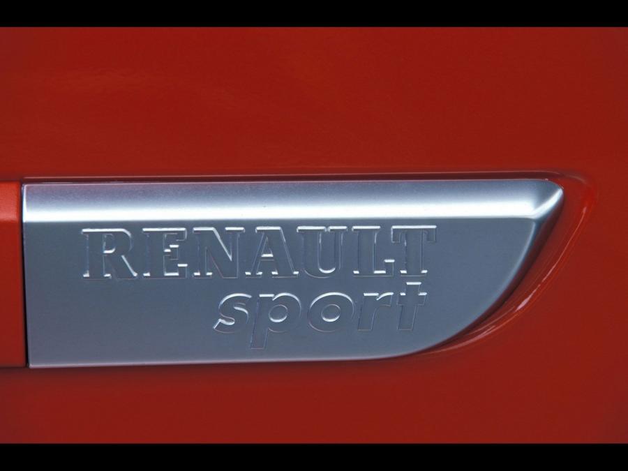  Renault Megane RS 2004 года  (фото 26 из 34)